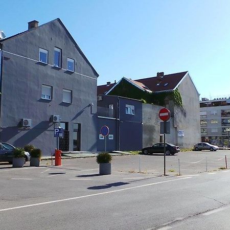 Hostel Levicki Slavonski Brod Exteriör bild
