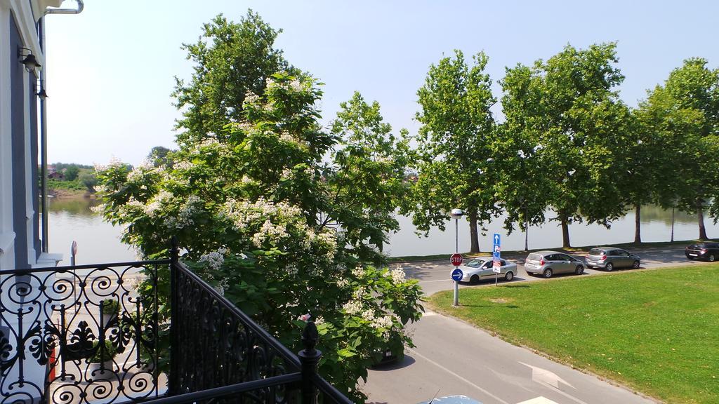 Hostel Levicki Slavonski Brod Rum bild