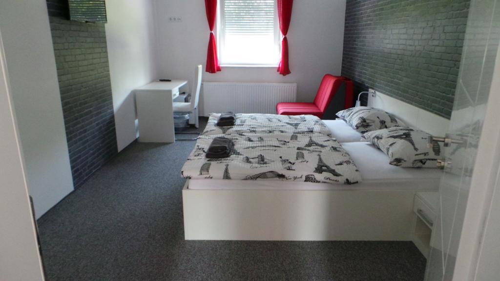 Hostel Levicki Slavonski Brod Exteriör bild