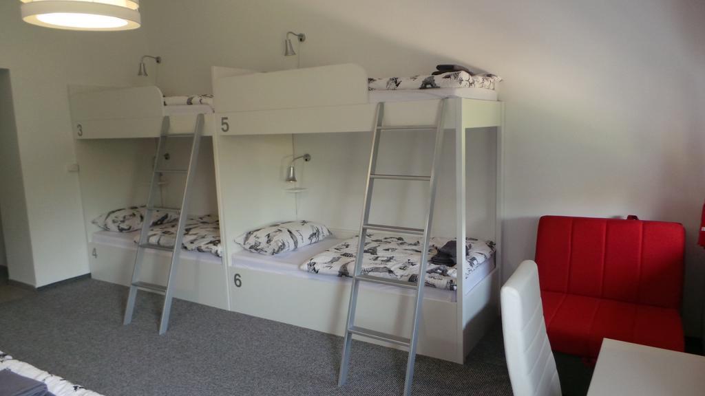 Hostel Levicki Slavonski Brod Rum bild