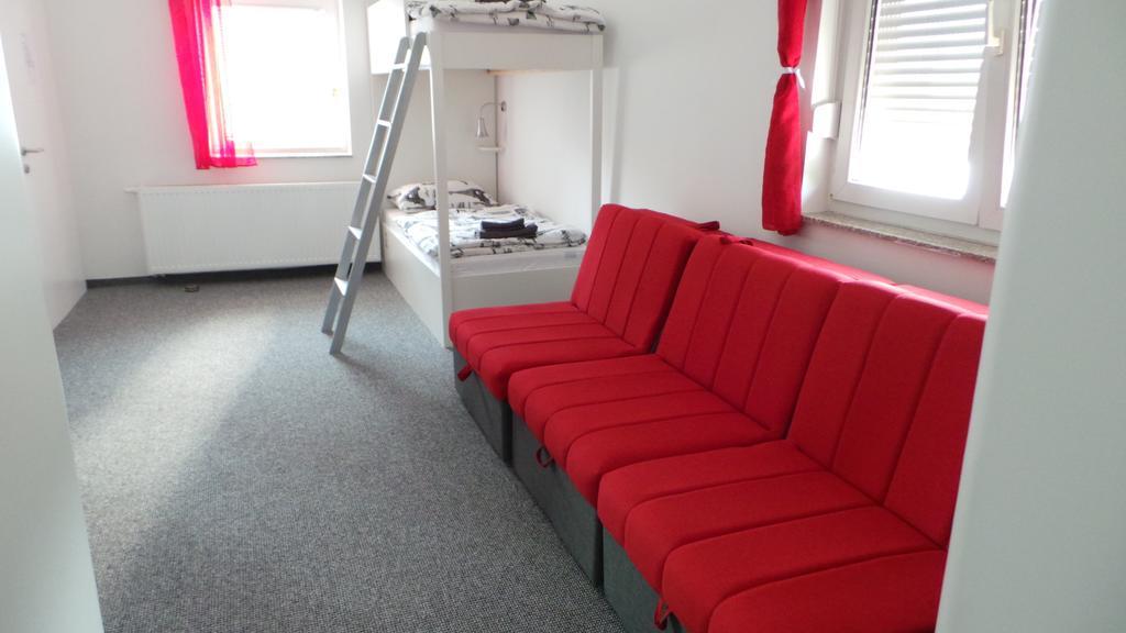 Hostel Levicki Slavonski Brod Rum bild