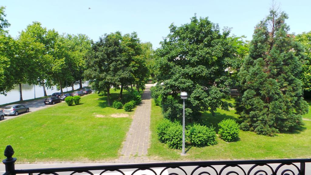 Hostel Levicki Slavonski Brod Rum bild