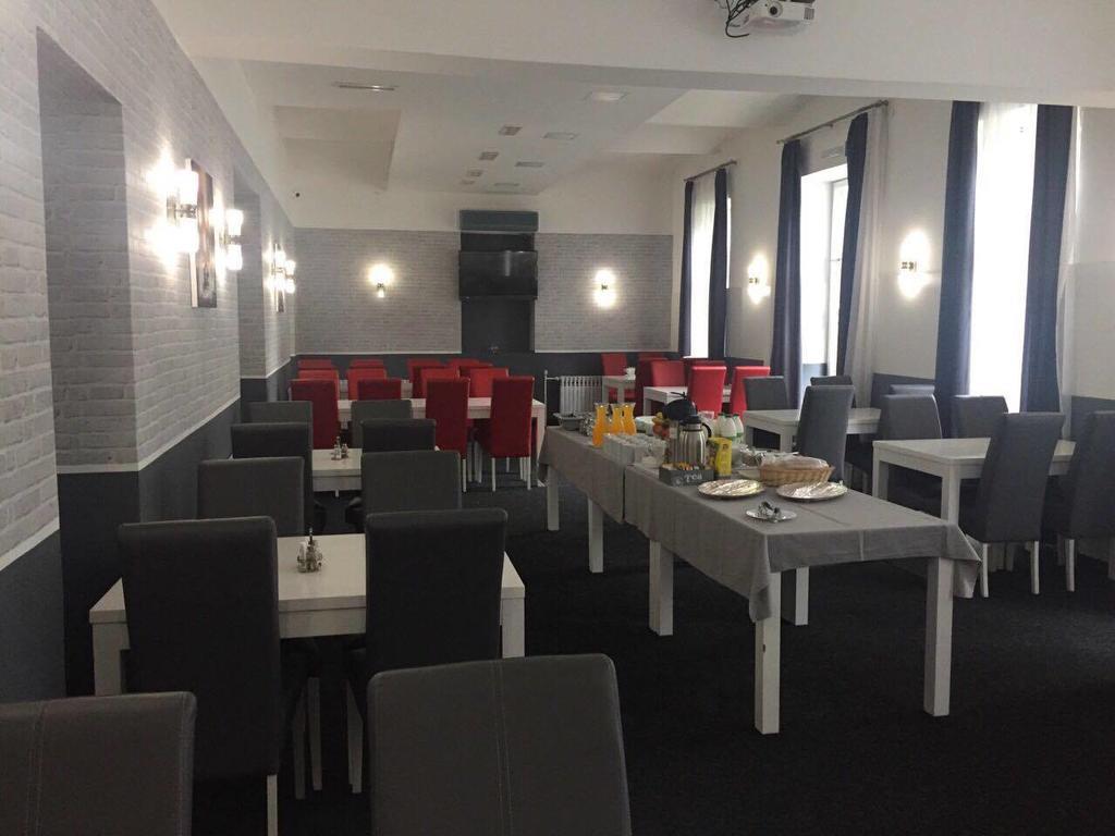 Hostel Levicki Slavonski Brod Exteriör bild